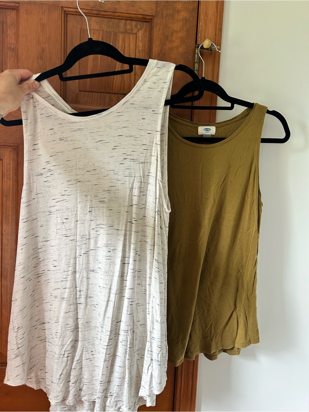 Bundle of Old Navy tanks
